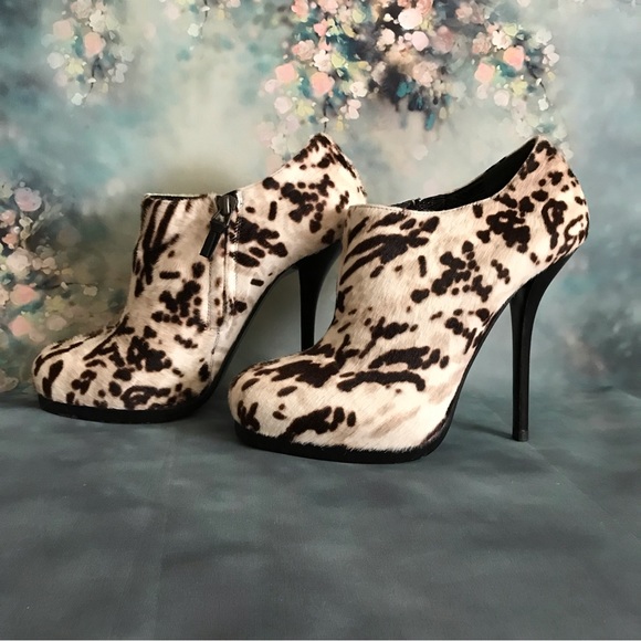 Balenciaga Fur Stiletto Ankle Booties - Picture 3 of 12